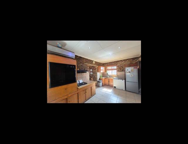 FARM FOR SALE IN GLADWOOD